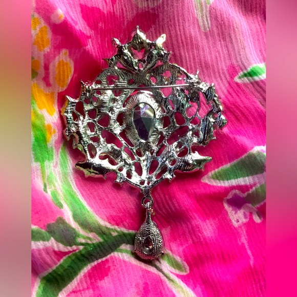 💖See New Listing💖   💙💜 Blue Purple Pink Rhinestone Brooch Pin   🌸NEW 🌸  💜 - Picture 9 of 16